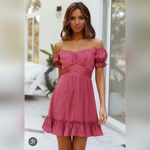 Hello Molly Women's Camara Shy Rose Mini Dress Size 4